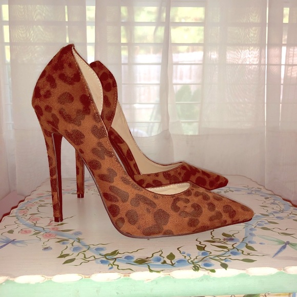 Leopard Print Suede Heels - Picture 5 of 5